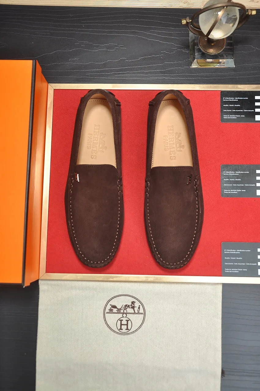 Men's shoes 💰420💶 Product trademark: Hermès "Hermès" beanie shoes. Regular size: 38-45 (45 customized, non-returnable). Product material: Selected first-layer calfskin upper + cowhide lining. Strong three-dimensional visual effect, original rubber outsole Color: 3⃣️colors available
